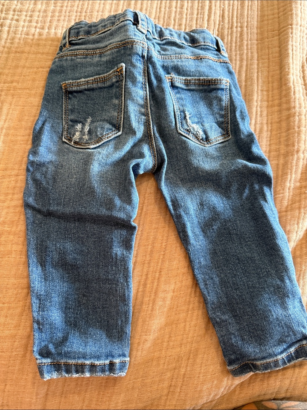 ZARA Distressed Blue Denim Jeans - Picture 3 of 3